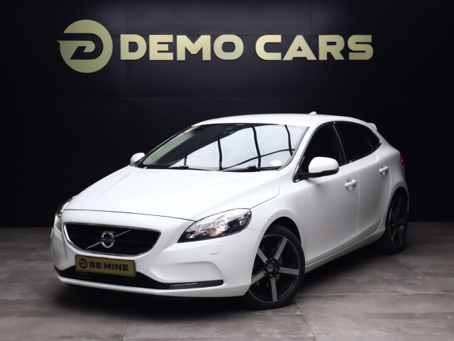 BUY VOLVO V40 2013 T4 EXCEL POWERSHIFT, Demo Cars