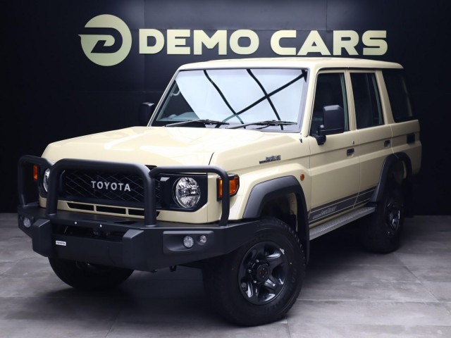 BUY TOYOTA LANDCRUISER 70 2026 LANDCRUISER 76 2.8 GD-6 VX S/W A/T, Demo Cars